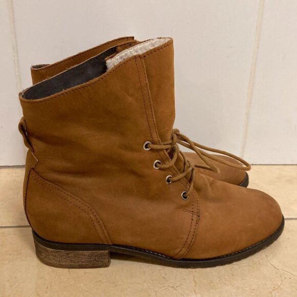 HIBOU Faux Suede Brown Ankle Boots - Picture 4 of 8